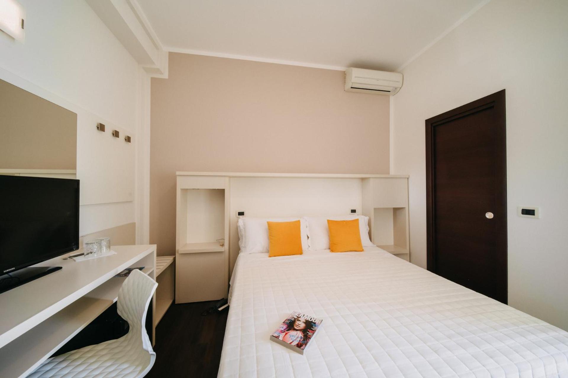 Hotel Lalla Beauty & Relax 切塞纳蒂科 外观 照片