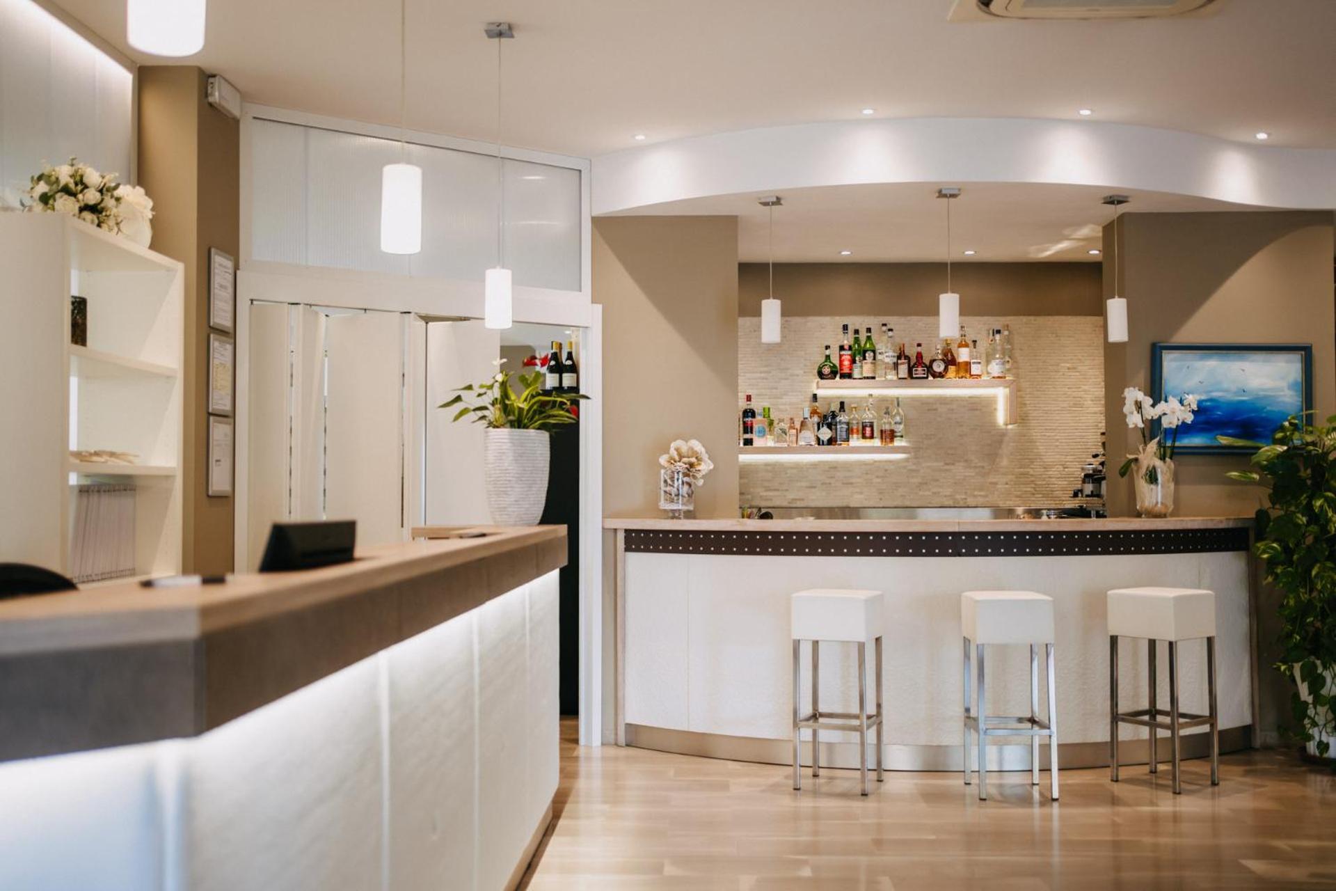 Hotel Lalla Beauty & Relax 切塞纳蒂科 外观 照片