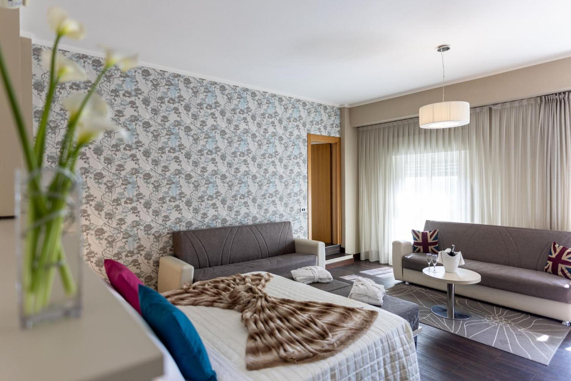 Hotel Lalla Beauty & Relax 切塞纳蒂科 外观 照片