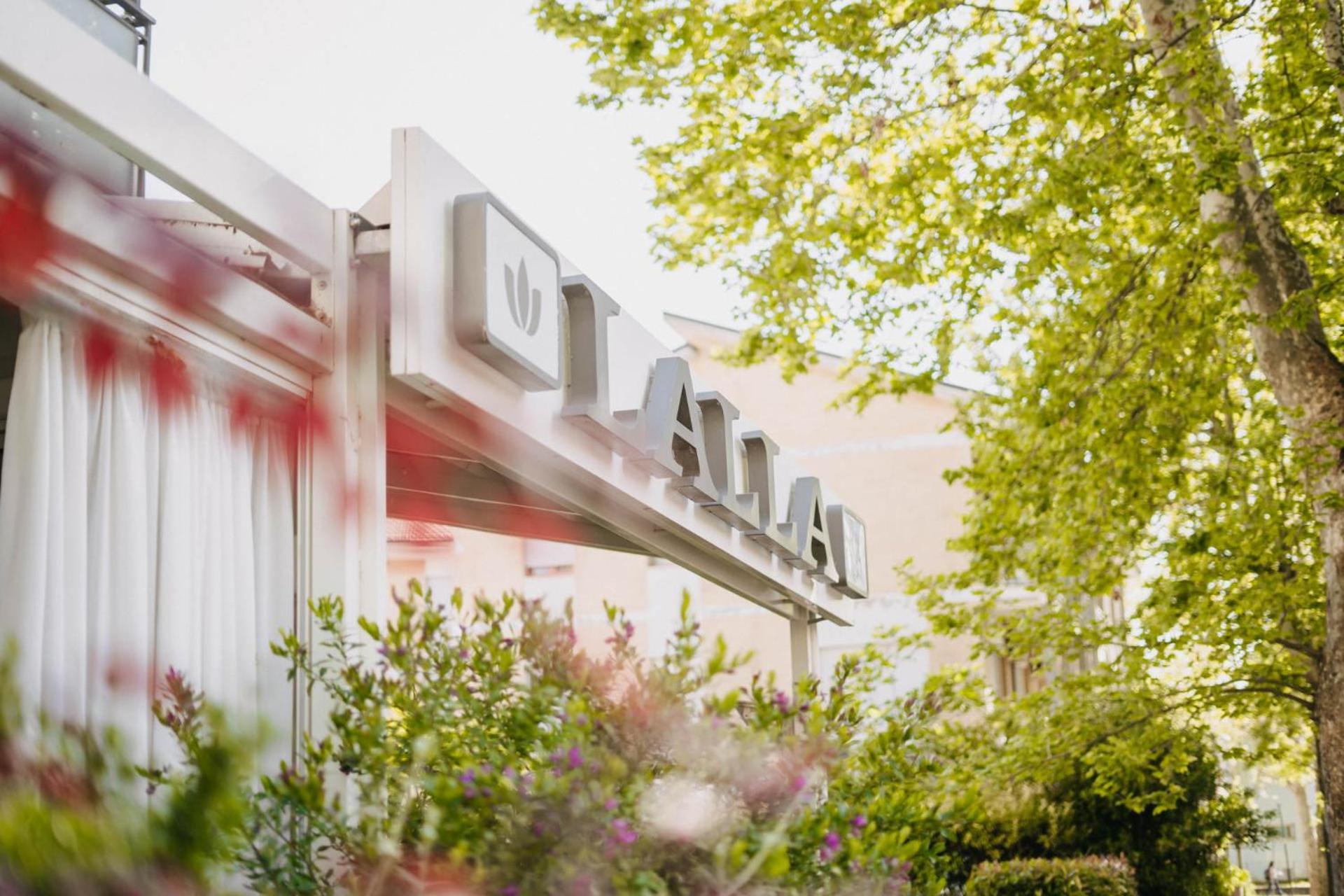 Hotel Lalla Beauty & Relax 切塞纳蒂科 外观 照片